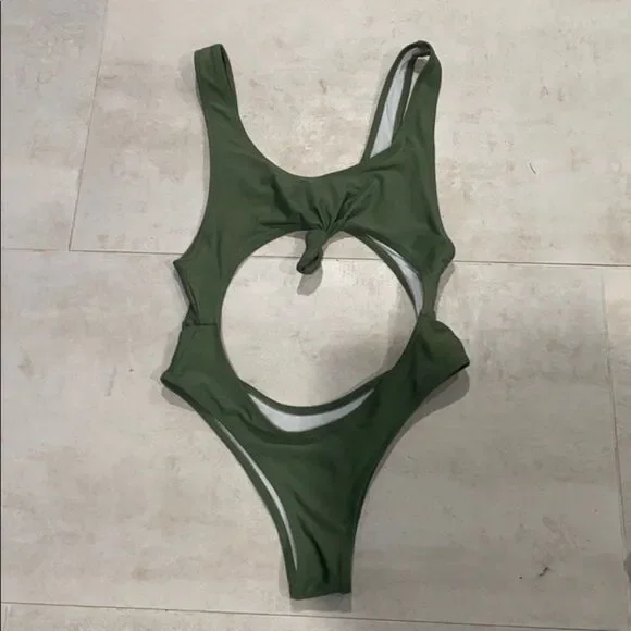 Zaful Women’s Green Cut Out Knot One Piece Swimsuit Sz Small - Picture 1 of 4